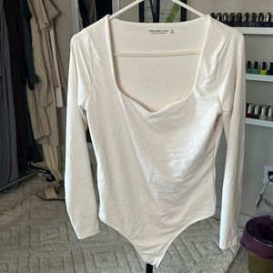 White long sleeve body suit